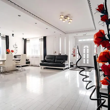 Sweet Bucovina Petreceri Private Si Majorate Guest house *